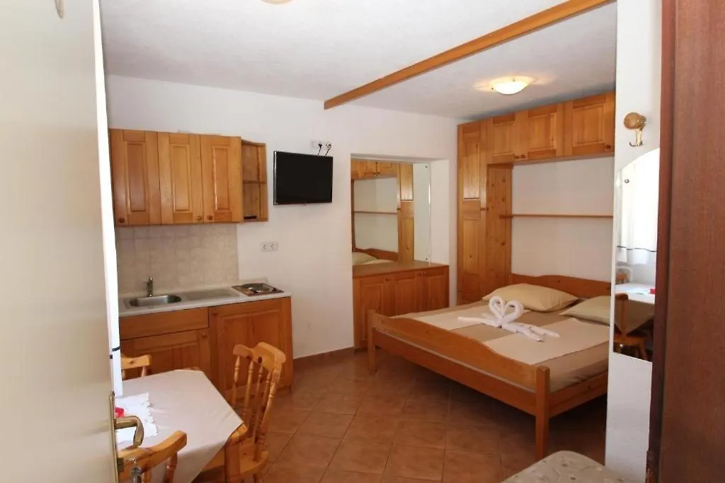 Prázdninový dům Lovely Studio Apartments Mali Raj Vrsar