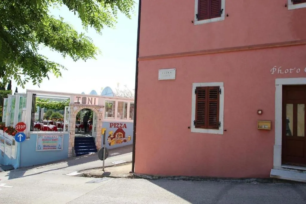 Lovely Studio Apartments Mali Raj Vrsar